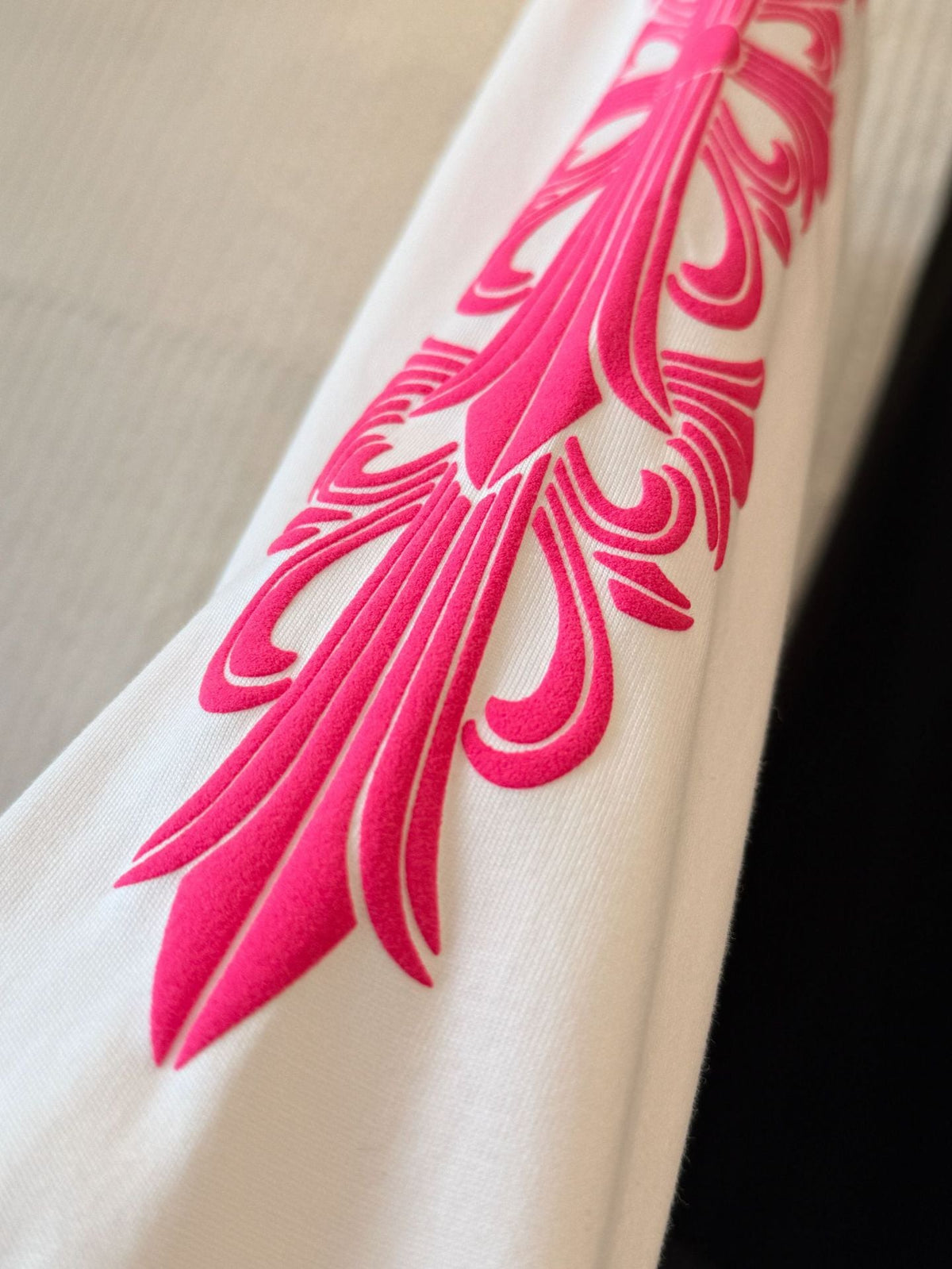 Chrome Hearts Pink Horseshoe Flower Sleeve Print T-Shirt